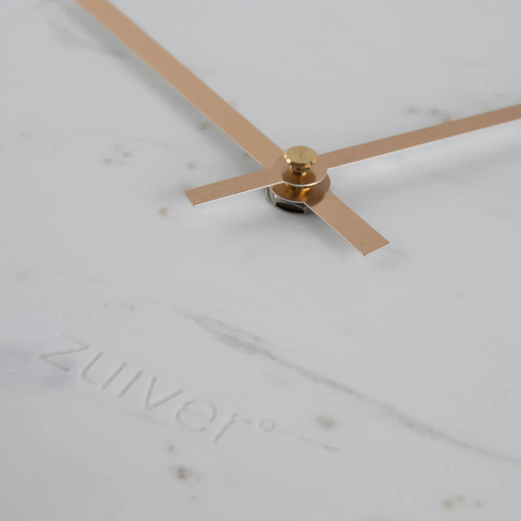 Hot Depot Zuiver Wanduhr Marble